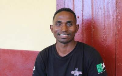 Maurice, ancien malade de la lèpre devenu soignant