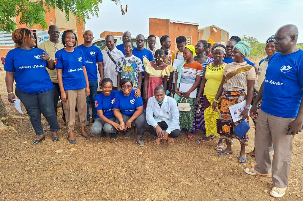 Burkina Faso, les agents de santé communautaires missionnés dans les villages
