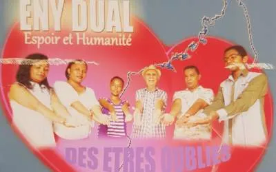 L’artiste Eny Dual a composé une chanson en hommage aux malades de la lèpre